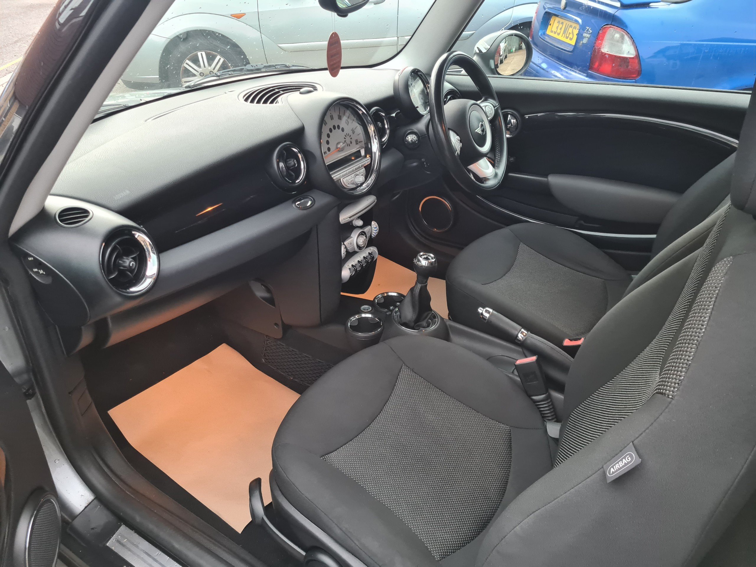 Used 2010 Mini Hatch One ONE GRAPHITE 3-Door for sale in Southampton ...